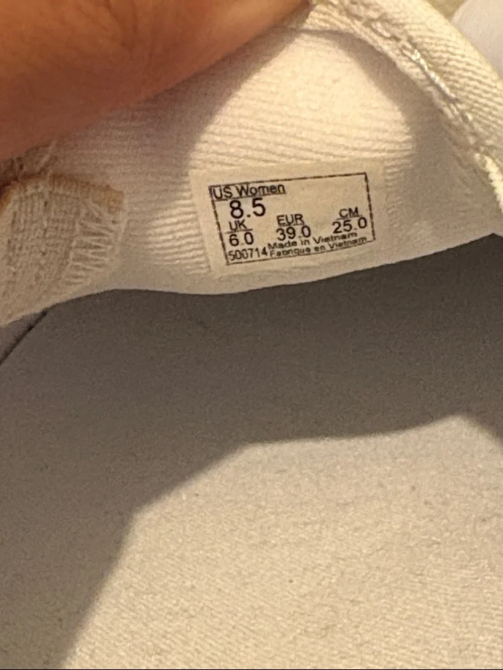 Vans White Platform Slip-On Shoes with Gum Outsole Women’s 8.5 - Picture 8 of 8